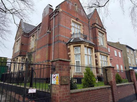1 bedroom Flat to let in Carholme Road, Lincoln, LN1