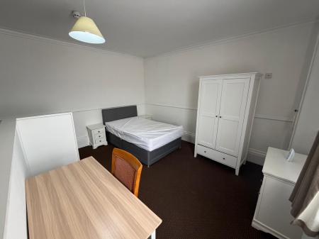 1 bedroom Flat to let in Carholme Road, Lincoln, LN1