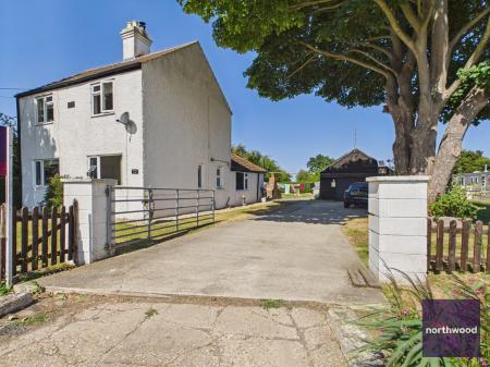 3 bedroom Detached house for sale in Station Road, Theddlethorpe, LN12