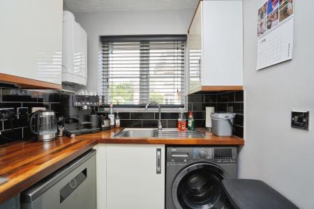 3 bedroom Semi-detached house for sale in Elder Close, Witham St Hughs, Lincoln, LN6