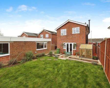 3 bedroom Detached house to let in Chiltern Road, Lincoln, LN5