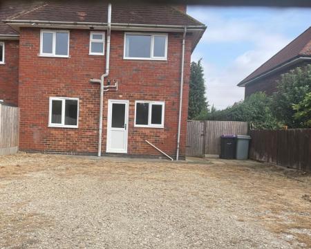 4 bedroom Terraced House to let in Harrowby Lane, Grantham, NG31