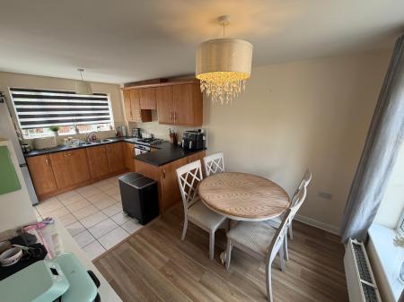 3 bedroom Detached house to let in Leveret Chase, Witham St Hughs, Lincoln, LN6