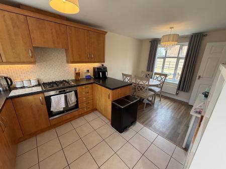 3 bedroom Detached house to let in Leveret Chase, Witham St Hughs, Lincoln, LN6