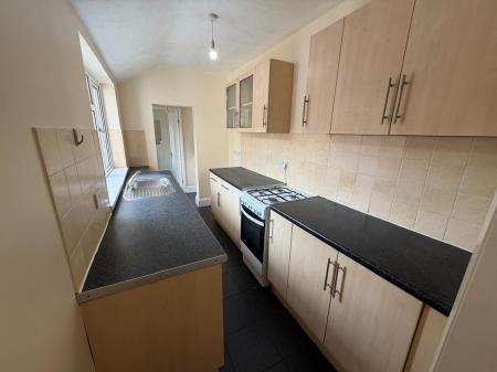 3 bedroom Terraced House to let in Sincil Bank, Lincoln, LN5