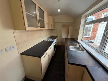 3 bedroom Terraced House to let in Sincil Bank, Lincoln, LN5