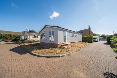 3 bedroom Park home for sale in The Meadows, Coningsby, LN4