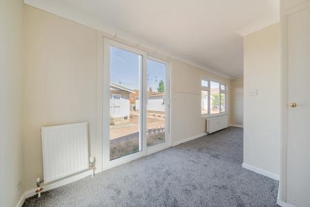3 bedroom Park home for sale in The Meadows, Coningsby, LN4