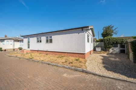3 bedroom Park home for sale in The Meadows, Coningsby, LN4