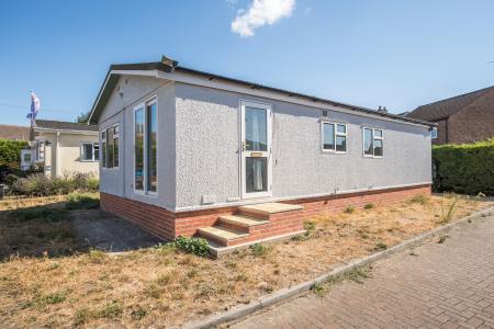 3 bedroom Park home for sale in The Meadows, Coningsby, LN4