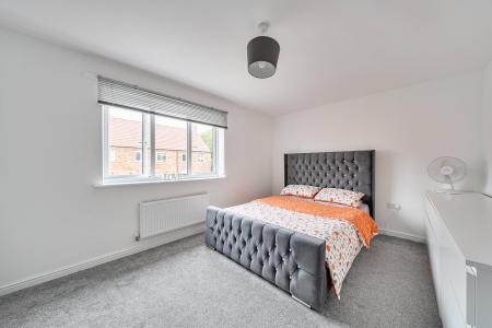2 bedroom Terraced House for sale in Walshaw Close, Branston, Lincoln, LN4