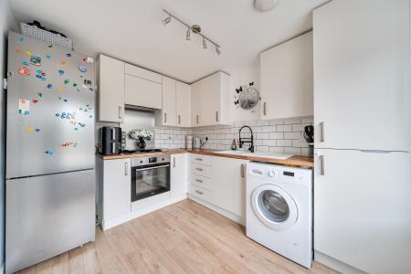 2 bedroom Terraced House for sale in Walshaw Close, Branston, Lincoln, LN4