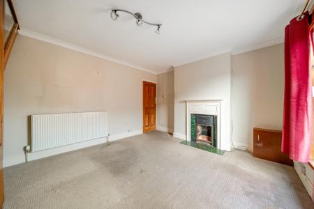 3 bedroom Terraced House for sale in Rasen Lane, Lincoln, LN1