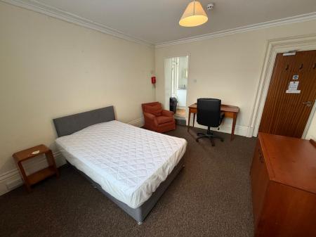 1 bedroom Studio flat to let in Carholme Road, Lincoln, LN1