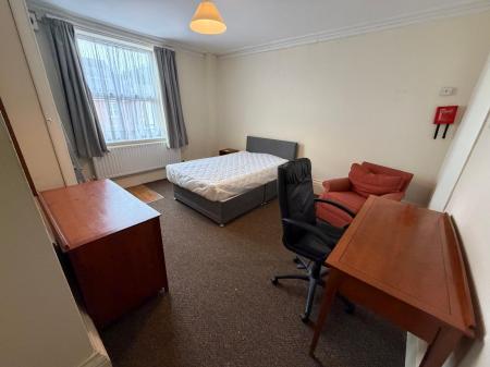 1 bedroom Studio flat to let in Carholme Road, Lincoln, LN1
