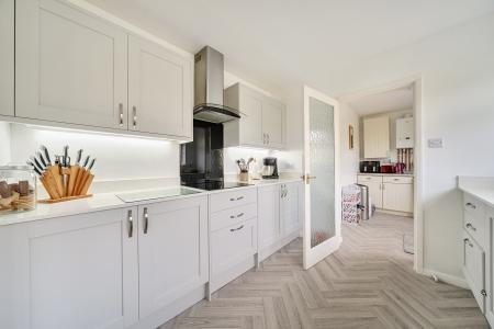 4 bedroom Bungalow for sale in Chichester Close, Grantham, NG31