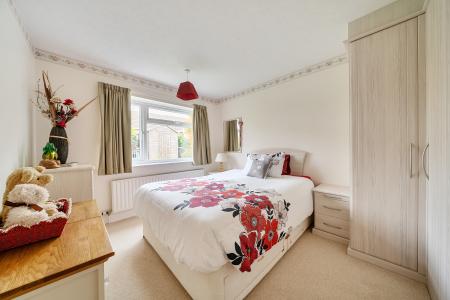 4 bedroom Bungalow for sale in Chichester Close, Grantham, NG31