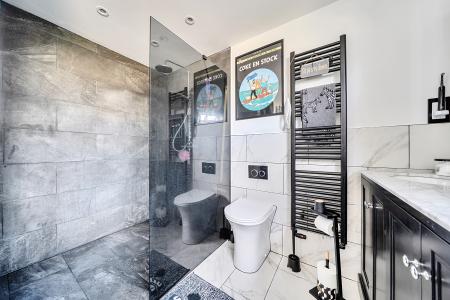 5 bedroom Detached house for sale in Main Street, North Kyme, LN4