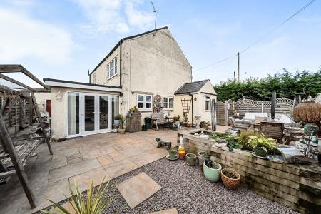5 bedroom Detached house for sale in Main Street, North Kyme, LN4