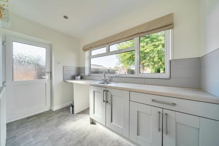 3 bedroom Semi-detached bungalow for sale in Mill Lane, Saxilby, LN1
