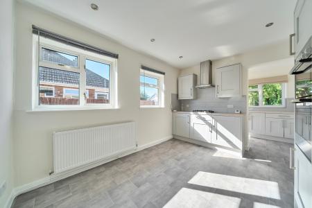 3 bedroom Semi-detached bungalow for sale in Mill Lane, Saxilby, LN1