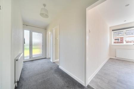 3 bedroom Semi-detached bungalow for sale in Mill Lane, Saxilby, LN1