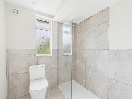 3 bedroom Detached bungalow for sale in Hollywell Road, Alford, LN13