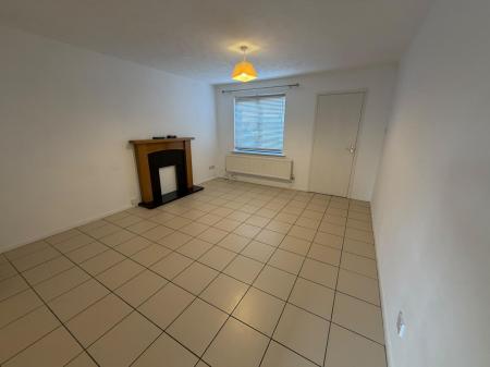 2 bedroom Semi-detached house to let in Hale Close, Lincoln, LN2