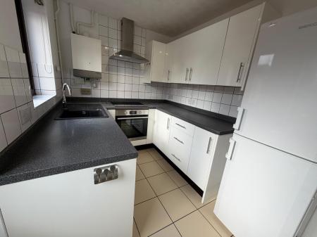 2 bedroom Semi-detached house to let in Hale Close, Lincoln, LN2