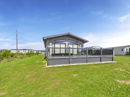 2 bedroom Park home for sale in Alford Road, Mablethorpe, LN12