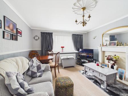 2 bedroom Flat for sale in Barton Court Seaholme Road, Mablethorpe, LN12