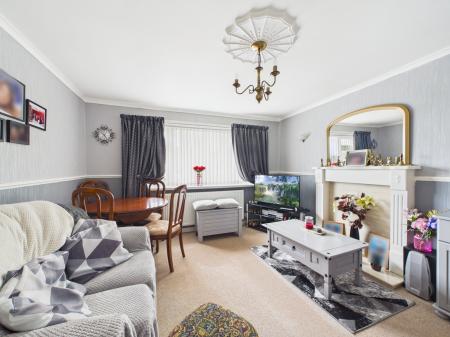 2 bedroom Flat for sale in Barton Court Seaholme Road, Mablethorpe, LN12