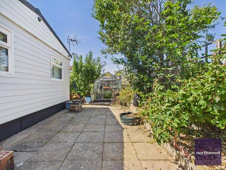 2 bedroom Park home for sale in Seahaven Springs, Mablethorpe, LN12