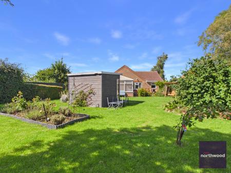 3 bedroom Bungalow for sale in Stapes Garth, Louth, LN11