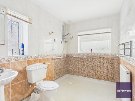 4 bedroom Bungalow for sale in Victoria Road, Mablethorpe, LN12