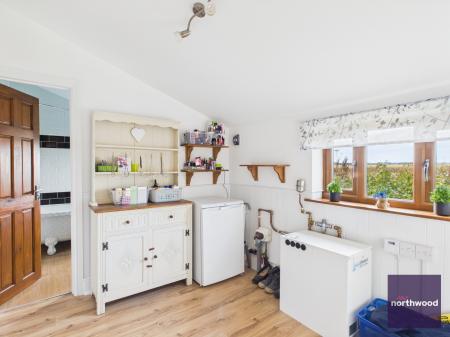 4 bedroom Detached house for sale in Fen Lane, Trusthorpe, LN12