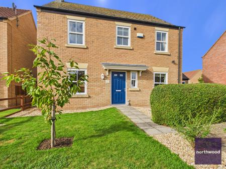 4 bedroom Detached house for sale in Alder Place, Alford, LN13