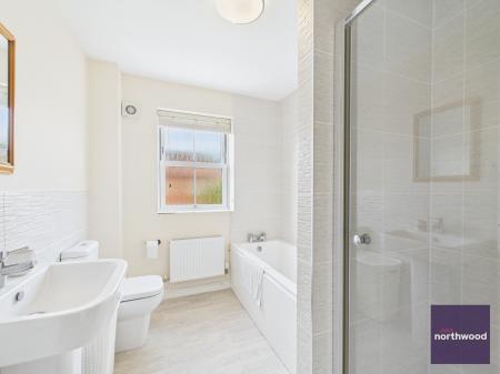 4 bedroom Detached house for sale in Alder Place, Alford, LN13