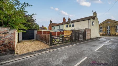2 bedroom Terraced House for sale in Victoria Street, Billinghay, LN4