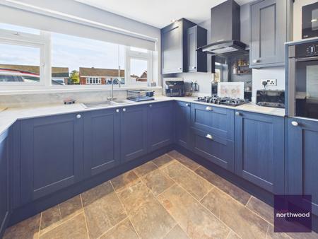 2 bedroom Bungalow for sale in Kipling Drive, Sandilands, LN12