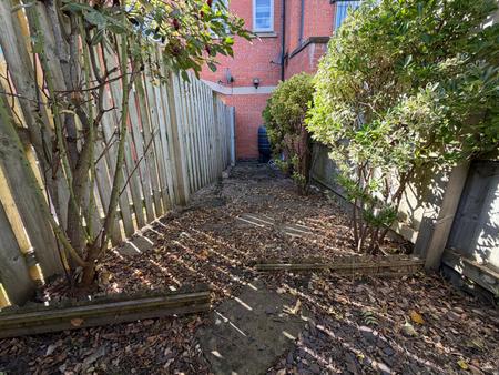 2 bedroom Maisonette to let in Exley Square, Lincoln, LN2
