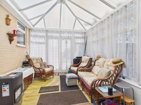 3 bedroom Detached bungalow for sale in Beesby Road, Alford, LN13