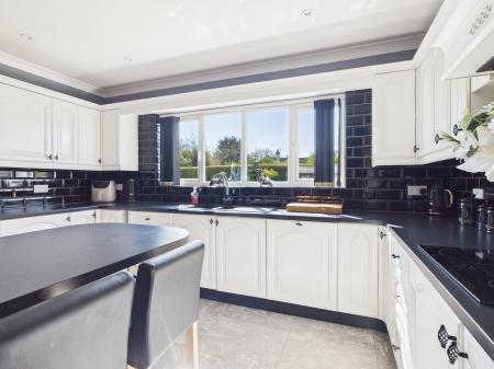 4 bedroom Detached house for sale in Church Lane, Mablethorpe, LN12