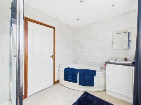 4 bedroom Detached house for sale in Church Lane, Mablethorpe, LN12
