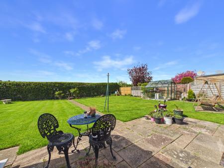 2 bedroom Bungalow for sale in Coles Avenue, Alford, LN13