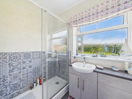 2 bedroom Bungalow for sale in Coles Avenue, Alford, LN13