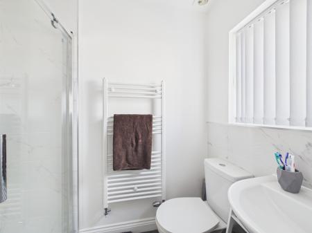 4 bedroom Detached house for sale in Dales Avenue, Mablethorpe, LN12
