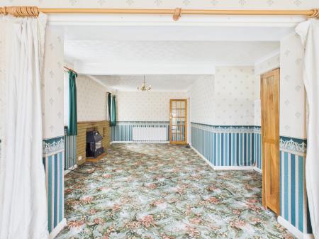 3 bedroom Bungalow for sale in Seacroft Road, Mablethorpe, LN12
