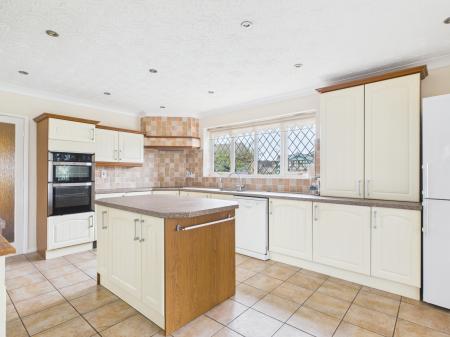 3 bedroom Detached bungalow for sale in Sharmans Close, Sutton on Sea, LN12