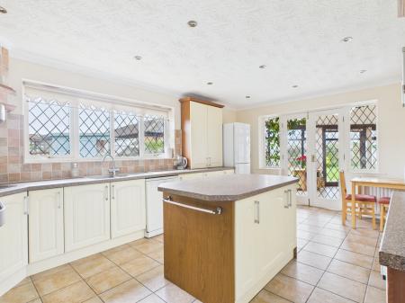 3 bedroom Detached bungalow for sale in Sharmans Close, Sutton on Sea, LN12
